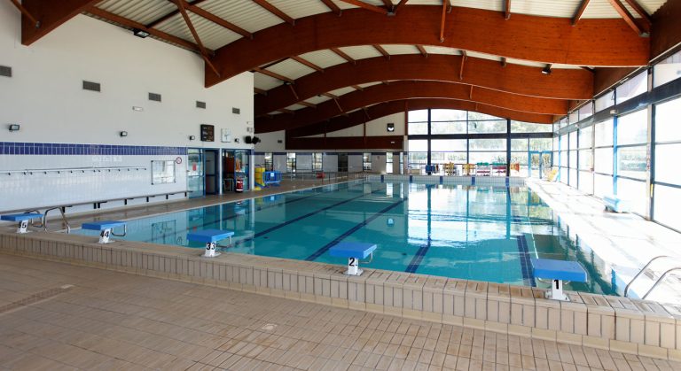 piscine-bouc-bel-air-guy-drut-1375x750-1