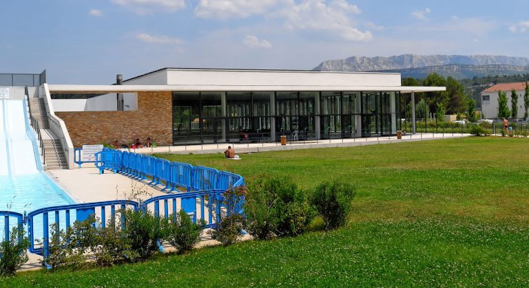 piscine-fuveau-virginie-dedieu-1375x750-5