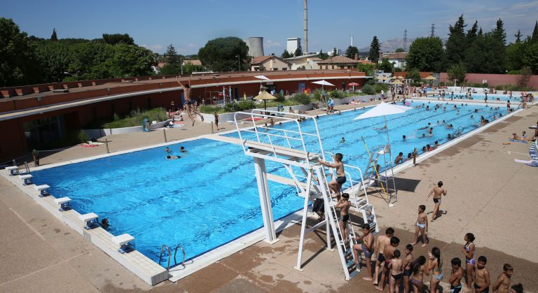 piscine-gardanne-1375x750-1