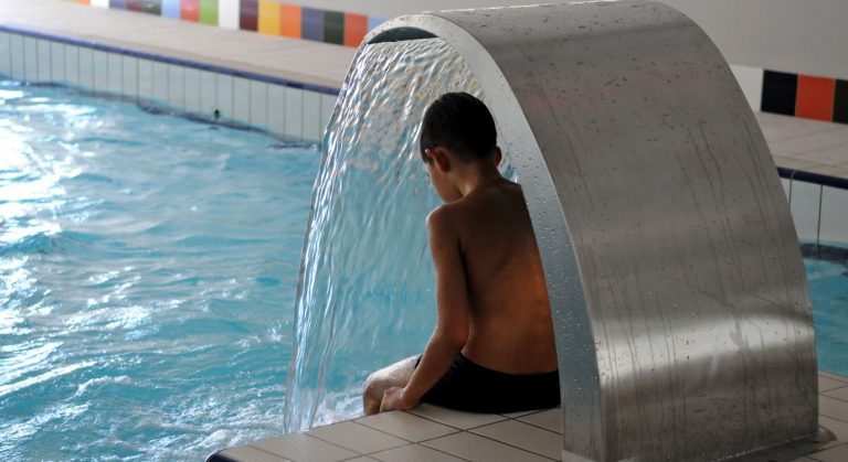piscine-lepuy-1375x750-7