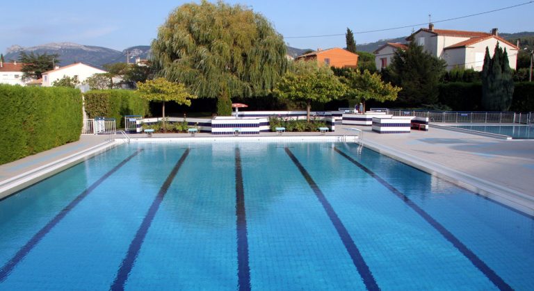piscine-trets-1375x750-1