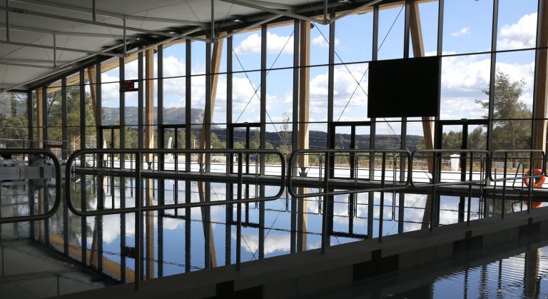 piscine-venelles-1375x750-1