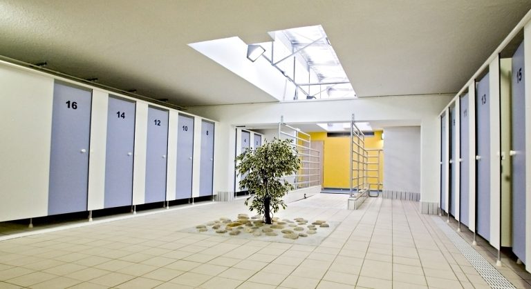 piscine-vitrolles-alex-jany-1375x750-8