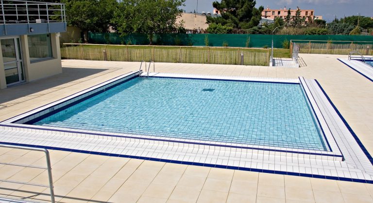 piscine-vitrolles-alex-jany-1375x750-9