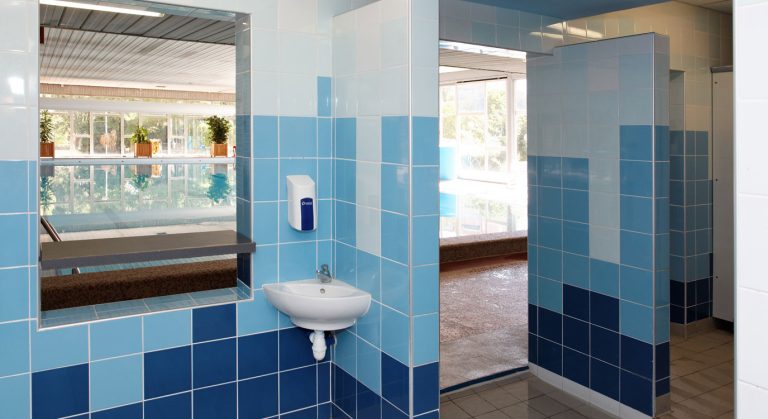 piscine-vitrolles-hermes-1375x750-2