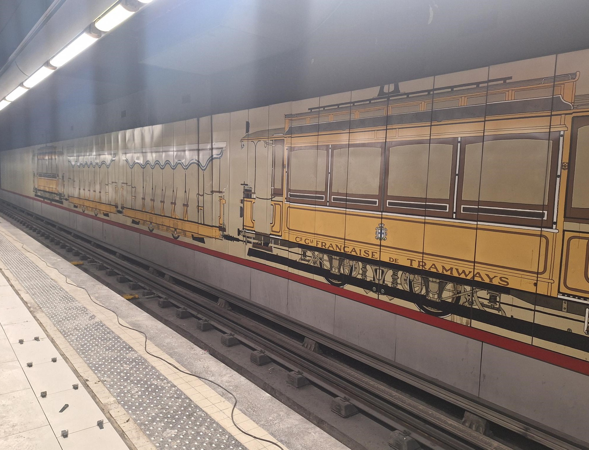 Les travaux sont terminés sur le quai de la station de métro Noailles en direction de Sainte-Marguerite Dromel.